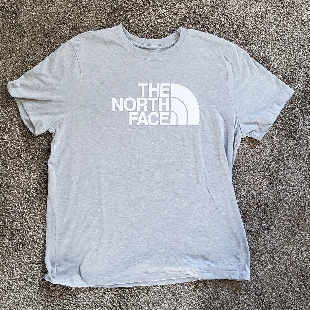 NWT Tee Shirts Women’s The North Face Tee Shirt